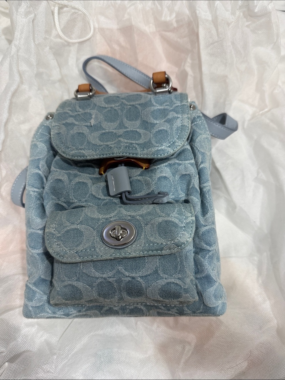 Coach Riya Backpack 21 In Signature Denim - Picture 2 of 3